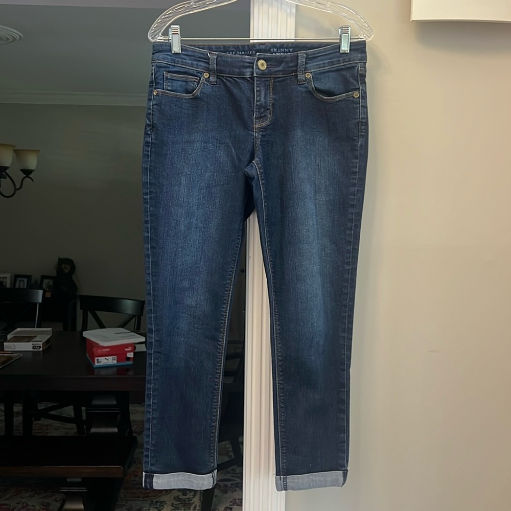 Skinny blue jeans